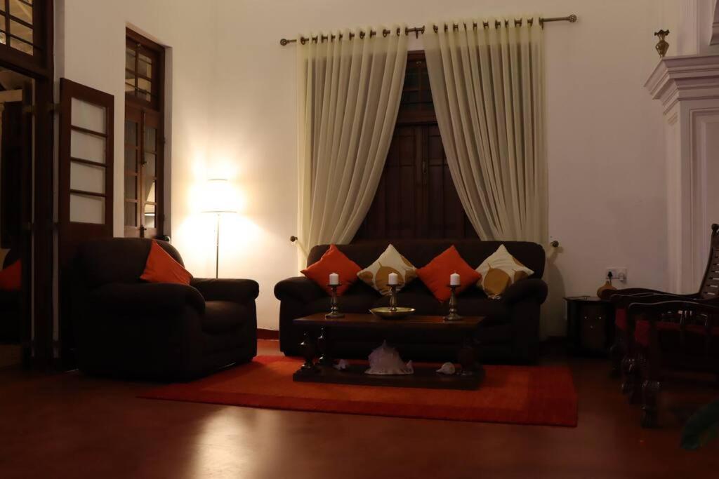 Colonial Residence Kandy Villa Eksteriør billede