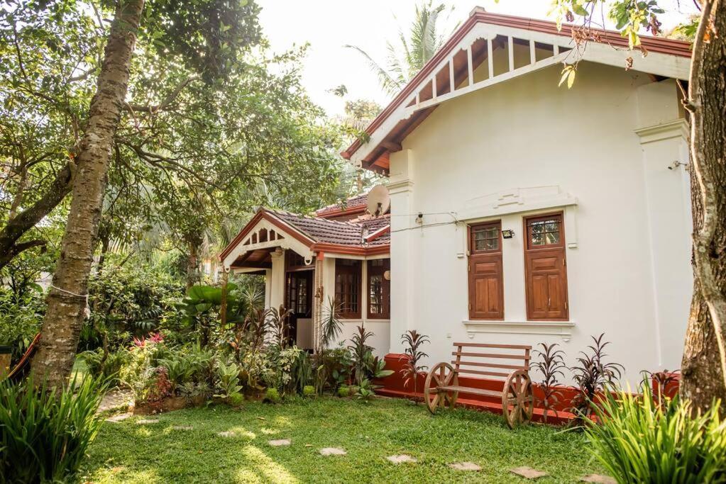 Colonial Residence Kandy Villa Eksteriør billede