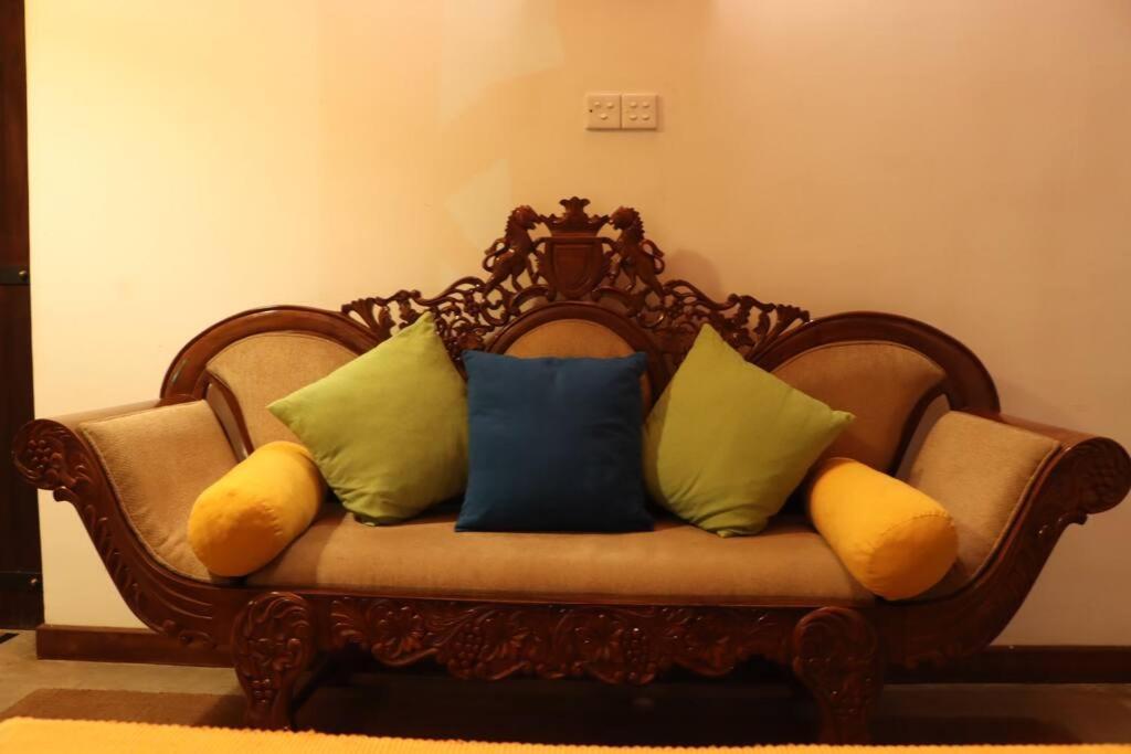Colonial Residence Kandy Villa Eksteriør billede
